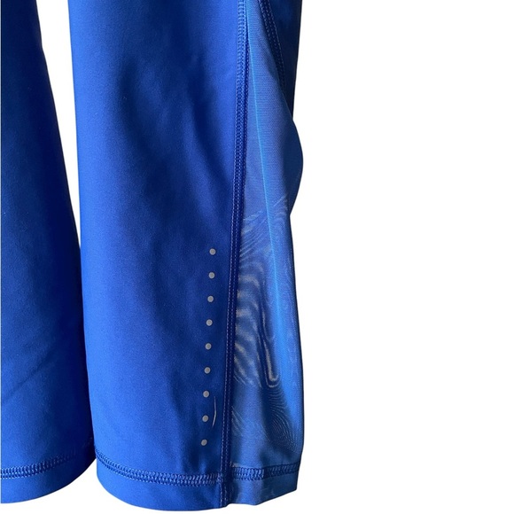 Old Navy Powersoft Leggings Blue Capri Leggings with Mesh Size Medium - Picture 5 of 6